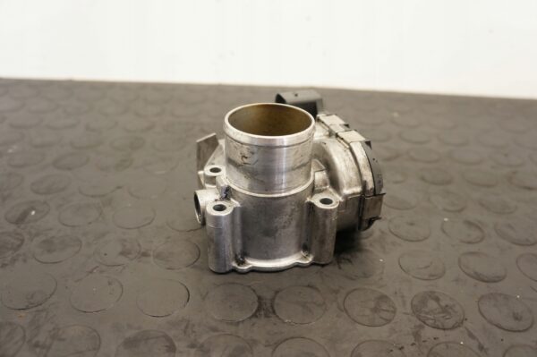 PRZEPUSTNICA NISSAN X-TRAIL II QASHQAI RENAULT 2.0DCI 0281002681 8200330810