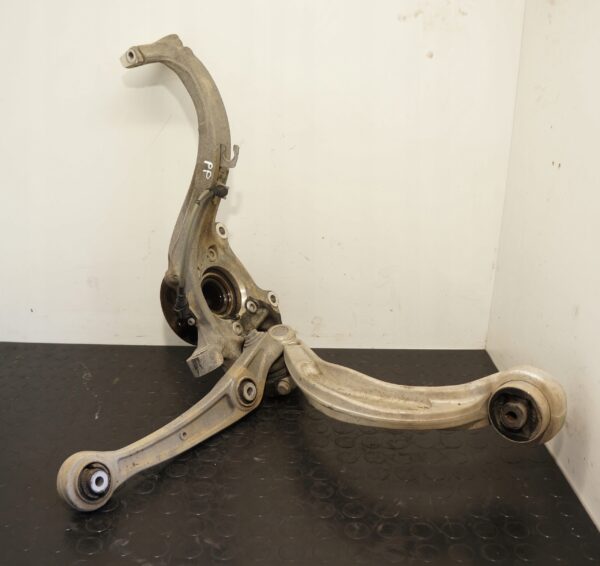 ZWROTNICA PRAWA A4 B8 B8 A6 C7 Q5 2,0 TDI 8K0407241Q