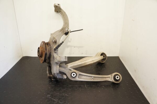 ZWROTNICA PRAWA A4 B8 B8 A6 C7 Q5 2,0 TDI 8K0407241Q