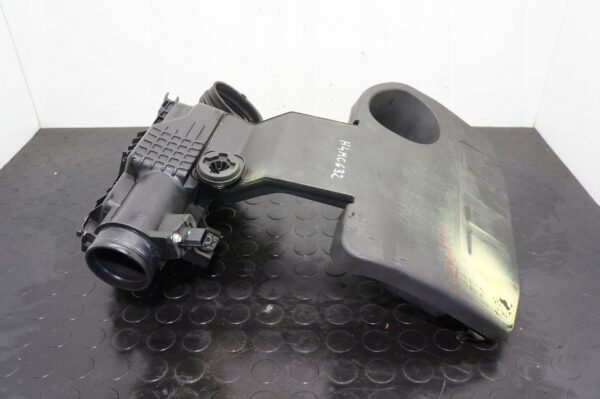 OBUDOWA FILTRA POWIETRZA RENAULT ARKANA CLIO CAPTUR 1,6 E-TECH 165008735R