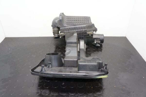 OBUDOWA FILTRA POWIETRZA RENAULT ARKANA CLIO CAPTUR 1,6 E-TECH 165008735R