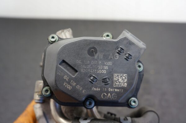 PRZEPUSTNICA VW GOLF T-ROC SEAT LEON AUDI A3 1,6TDI 04L128059K 04L128063P