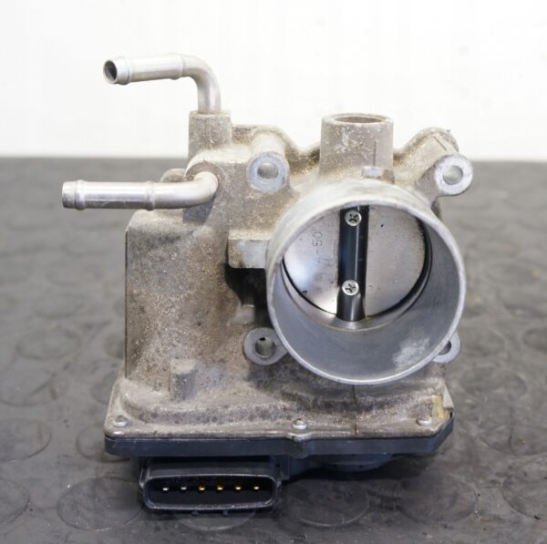 PRZEPUSTNICA TOYOTA AURIS COROLLA 1.33 1NR 22030-47010