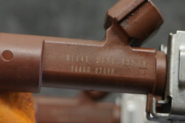 LISTWA WTRYSKOWA NISSAN MICRA K14 CLIO 1.0 TCE 175204021R 166008769R