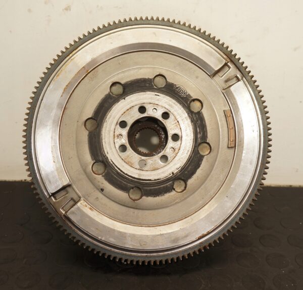 KOŁO DWUMASOWE RENAULT MEGANE IV TALISMAN CLIO 1,5BLUE DCI 123105630R