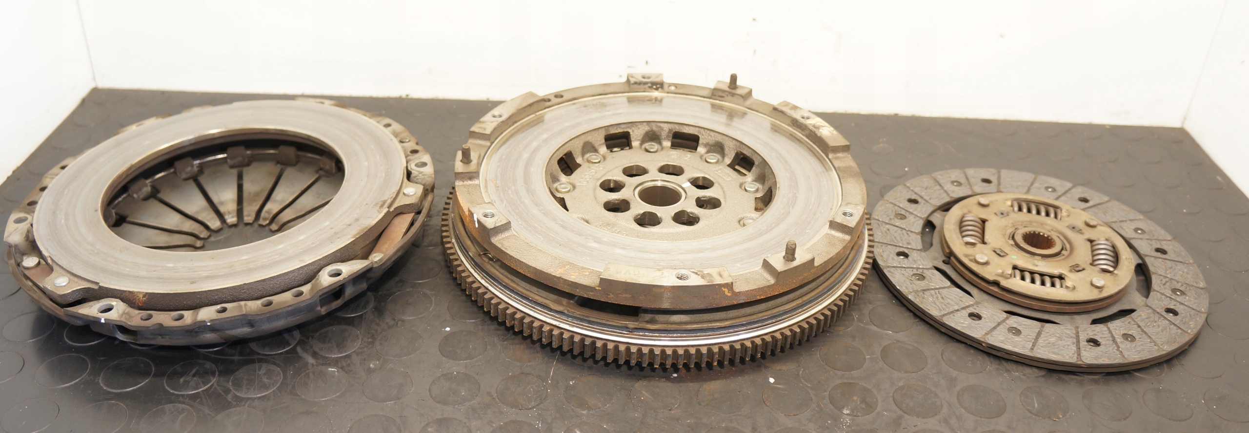 SPRZĘGŁO KOŁO DWUMASOWE FIAT 500X JEEP RENEGADE 1,0T 46343150 46338500