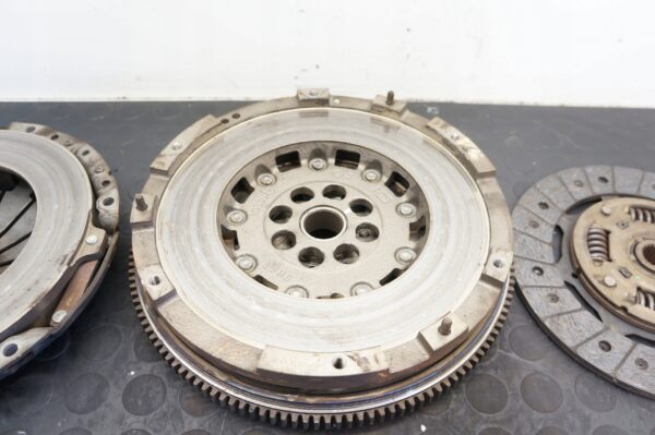 SPRZĘGŁO KOŁO DWUMASOWE FIAT 500X JEEP RENEGADE 1,0T 46343150 46338500