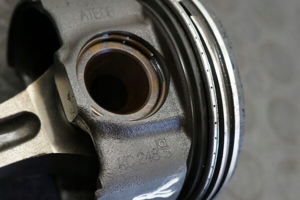 17891730416-6969341529fbf TŁOK Z KORBOWODEM FORD MONDEO TRANSIT 2.0 TDCI RFHG906205AA