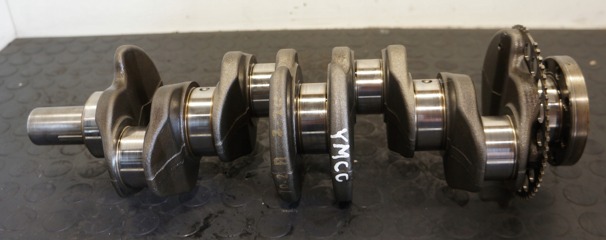 WAŁ KORBOWY FORD MONDEO TRANSIT 2.0 TDCI GK2Q-6300-CB NOMINAŁ