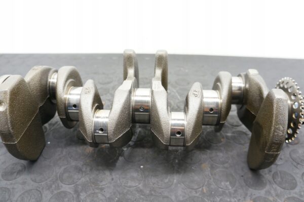 WAŁ KORBOWY TOYOTA YARIS III 1,5 HYBRID 1NZ X1NZ-P92 NOMINAŁ