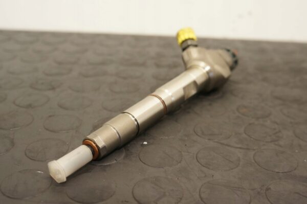 17945431884-696918977ab45 WTRYSKIWACZ WTRYSK VW GOLF A3 PASSAT 1,6TDI 0445110473 04L130277AD