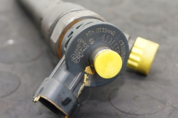 WTRYSKIWACZ WTRYSK RENAULT TRAFIC QASHQAI 1,6 DCI 0445110414