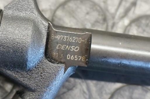 WTRYSKIWACZ OPEL ZAFIRA B 8973762701