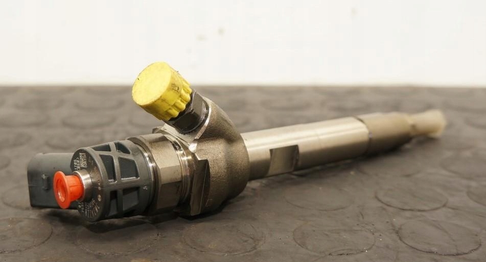 17948101435-6969185dc2da9 WTRYSK BMW F30 2.0D B47D20A 8514146 0445110613