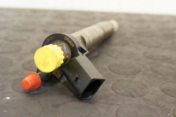 17948469447-6969183671878 Wtryskiwacz BMW 0445116001 7797877 0986435363