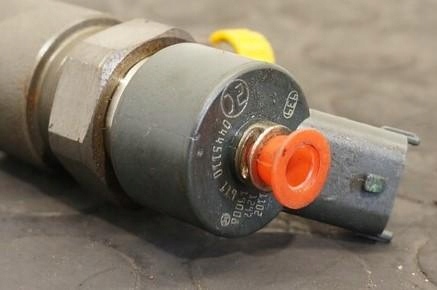 ALFA ROMEO 147 156 166 FIAT DOBLO 1.9 2.4 JTD WTRYSKIWACZ WTRYSK 0445110119