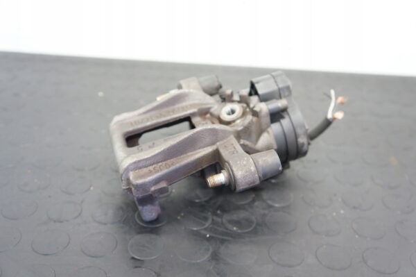 ZACISK HAMULCOWY PT SILNICZEK VW GOLF VIII LEON A3 OCTAVIA 5R3615406A