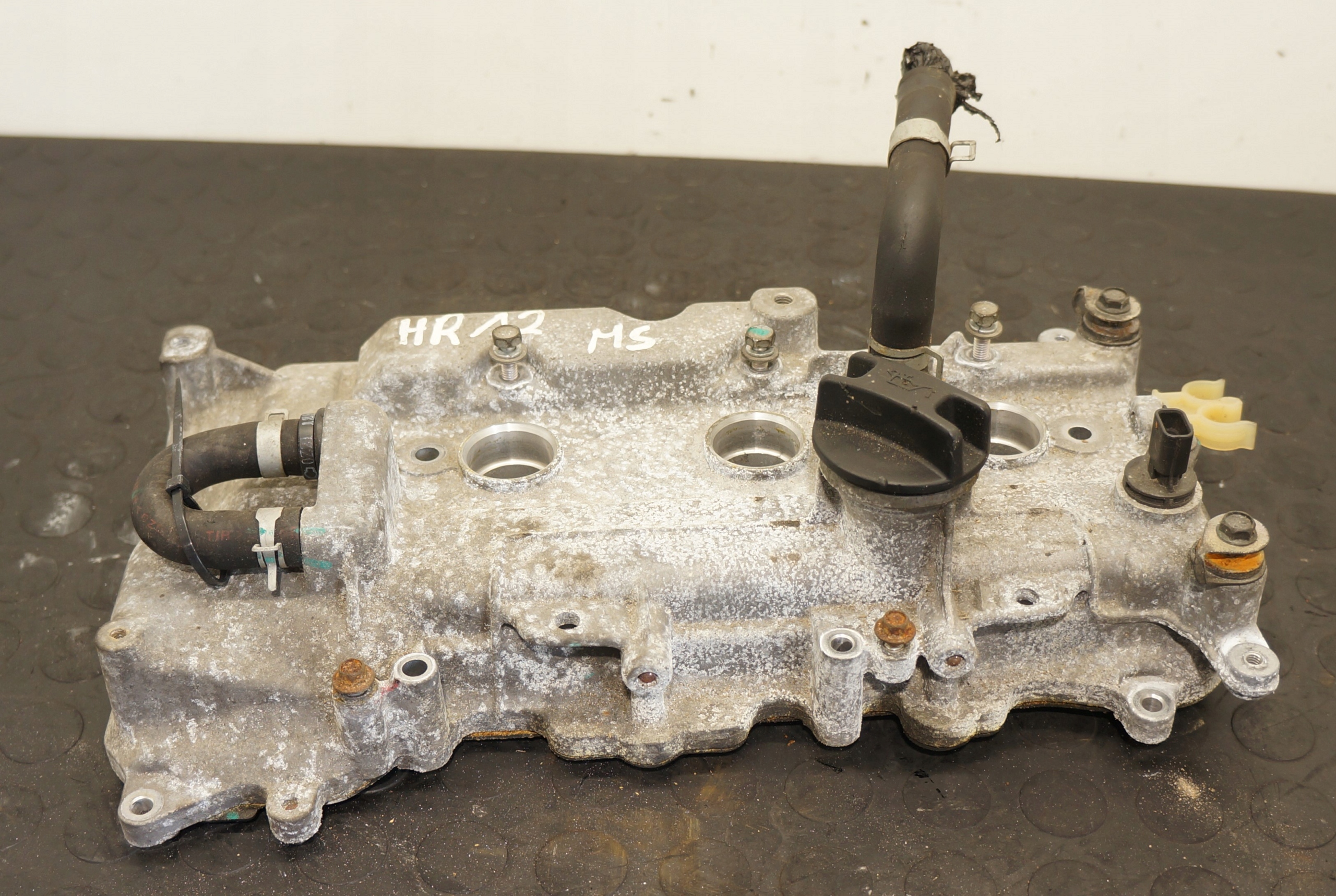 17981069826-696917581fb23 POKRYWA ZAWORÓW NISSAN NOTE E12 MICRA IV 1.2 HR12