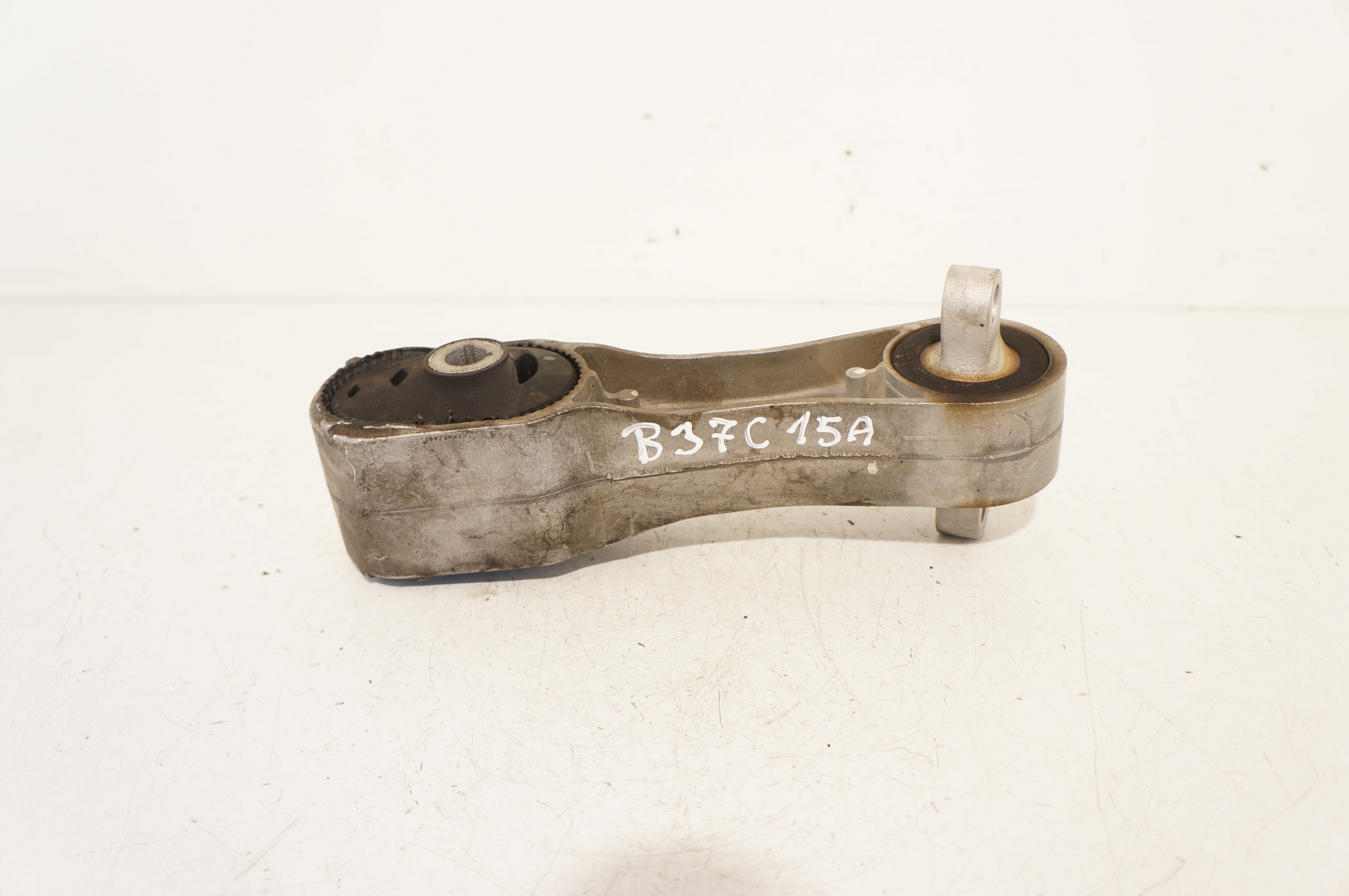 17982244522-6968fa959caeb ŁAPA SILNIKA BMW 1 F40 2 F45 X1 MINI 1,5 2.0D 6885788 172768