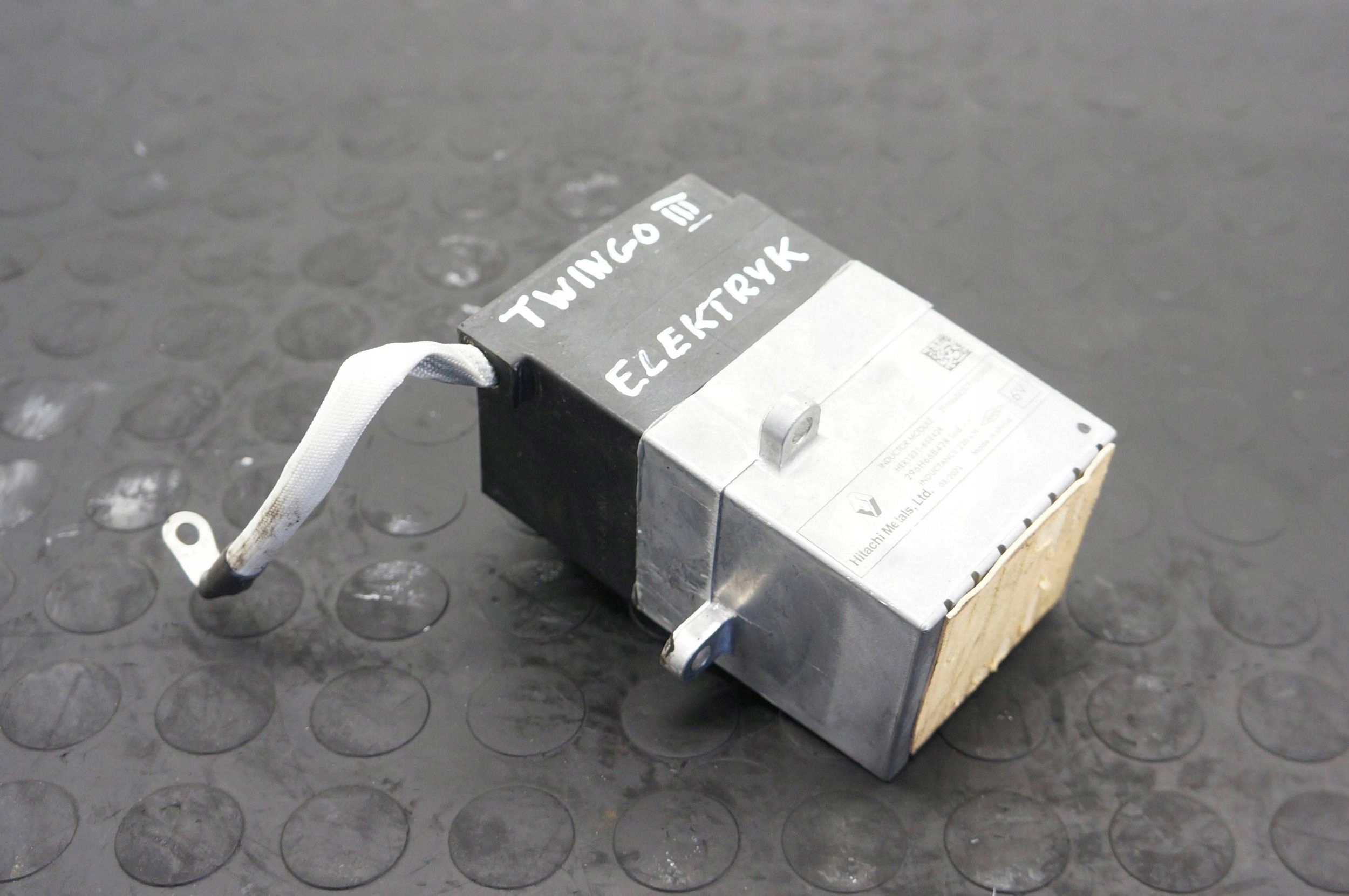 Renault Twingo III SMART 453 Falownik / Przetwornica napięcia 296H66842R