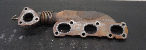 KOLEKTOR WYDECHOWY JEEP GRAND CHEROKEE WK2 3.0 CRDI 21052110G