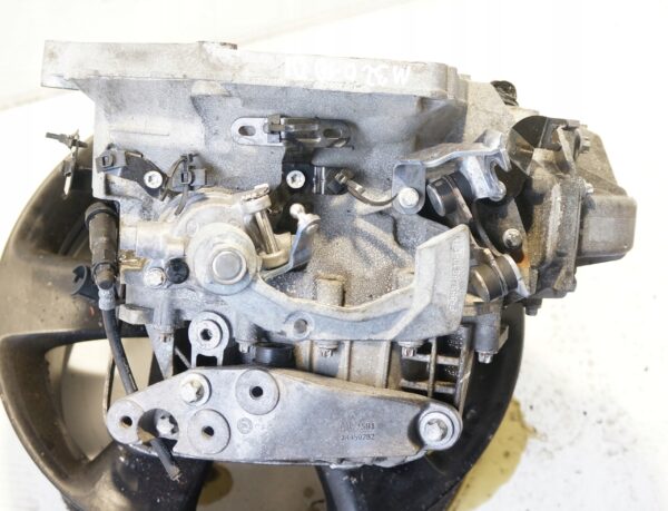 SKRZYNIA BIEGÓW ASTRA H ZAFIRA B 1.9 CDTI M32019D1