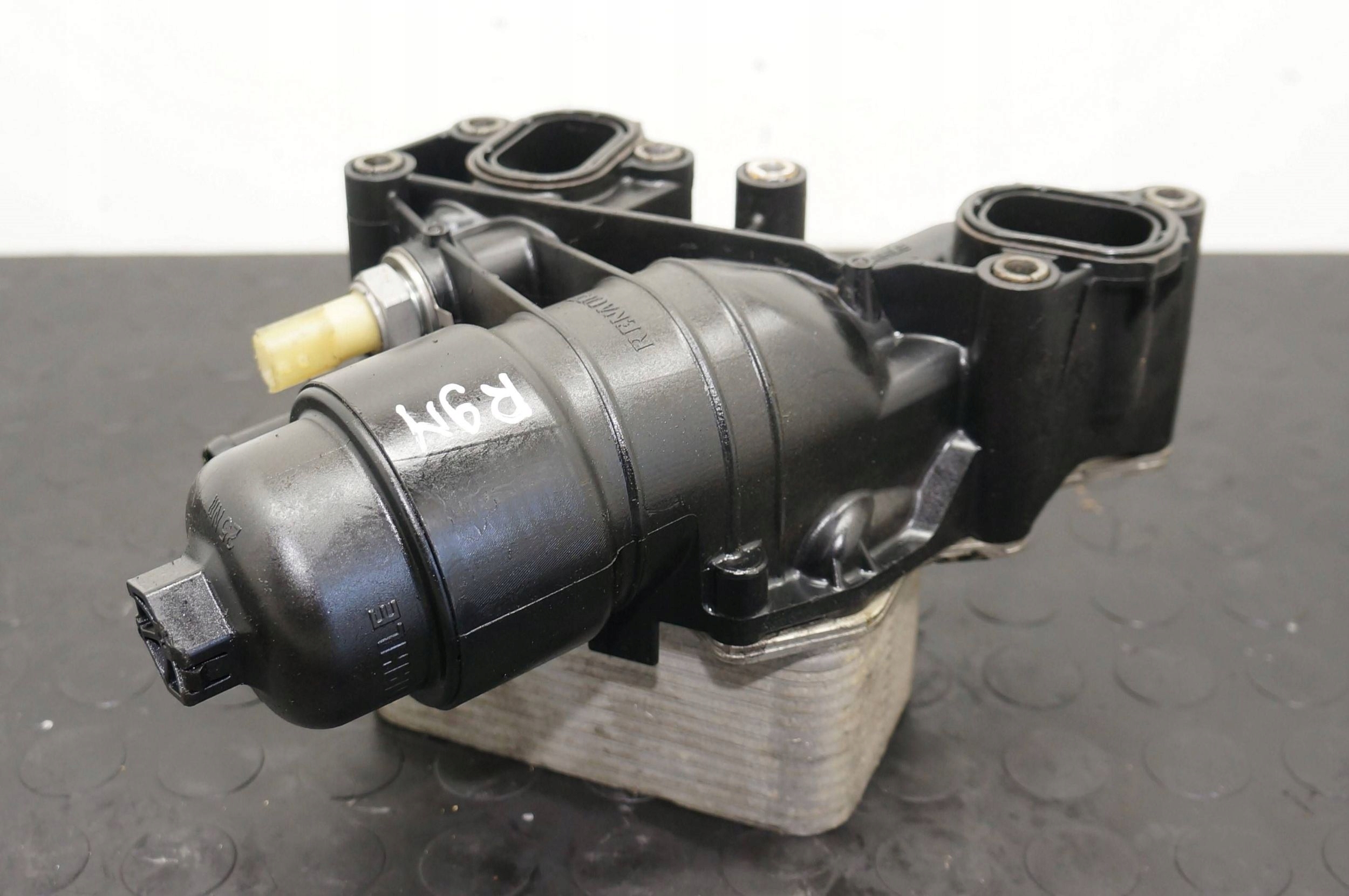 PODSTAWA FILTRA OLEJU RENAULT TRAFIC OPEL VIVARO 1,6 DCI R9M 152081926R