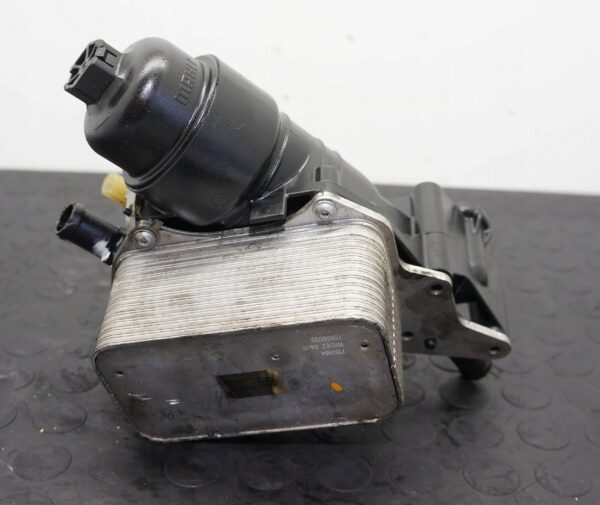 PODSTAWA FILTRA OLEJU RENAULT TRAFIC OPEL VIVARO 1,6 DCI R9M 152081926R