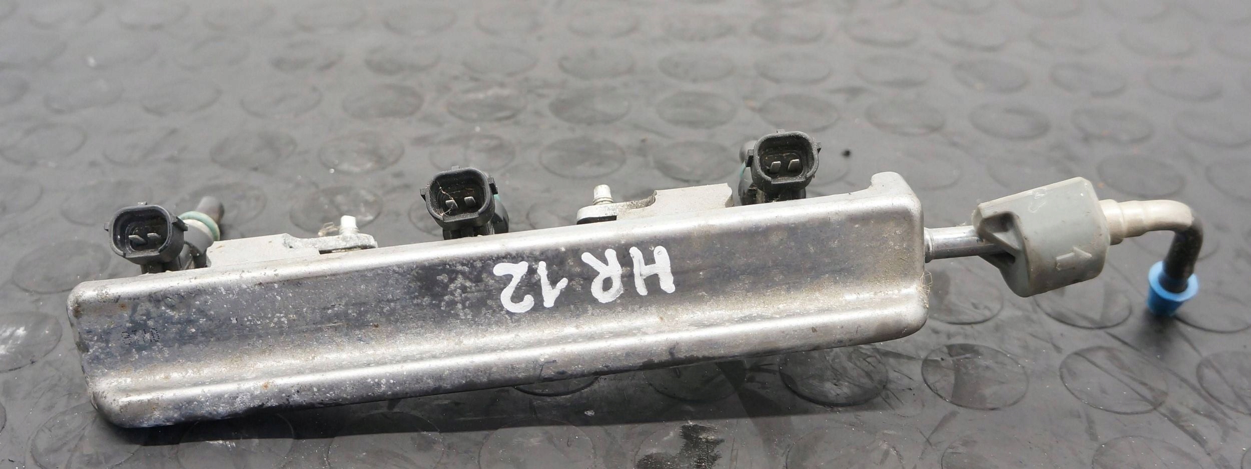 LISTWA WTRYSKOWA NISSAN NOTE E12 MICRA IV K13 1.2 HR12 FBY11H0