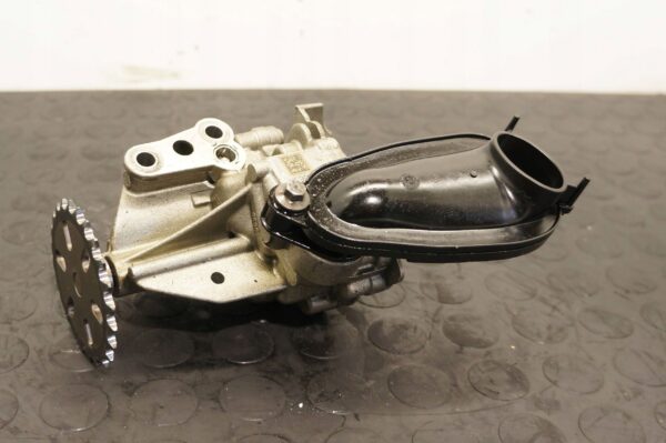 POMPA OLEJU RENAULT TRAFIC OPEL VIVARO 1,6 DCI R9M 150109063R