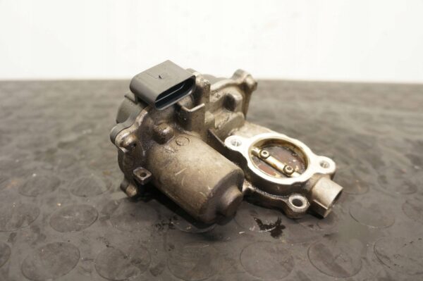 Przepustnica VW POLO SEAT IBIZA SKODA FABIA 1.4 TDI CUS 04B131501D