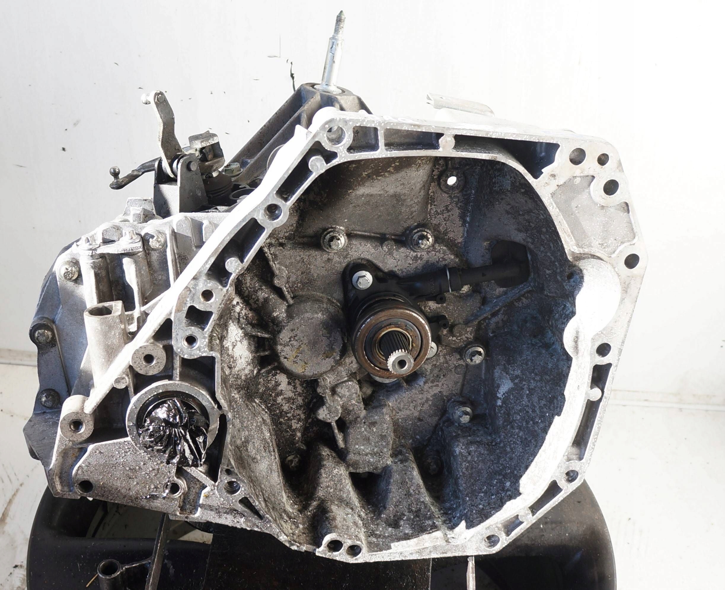 SKRZYNIA BIEGÓW NISSAN QASHQAI JUKE 1.6B JRQS2G 8200367222 JR5132