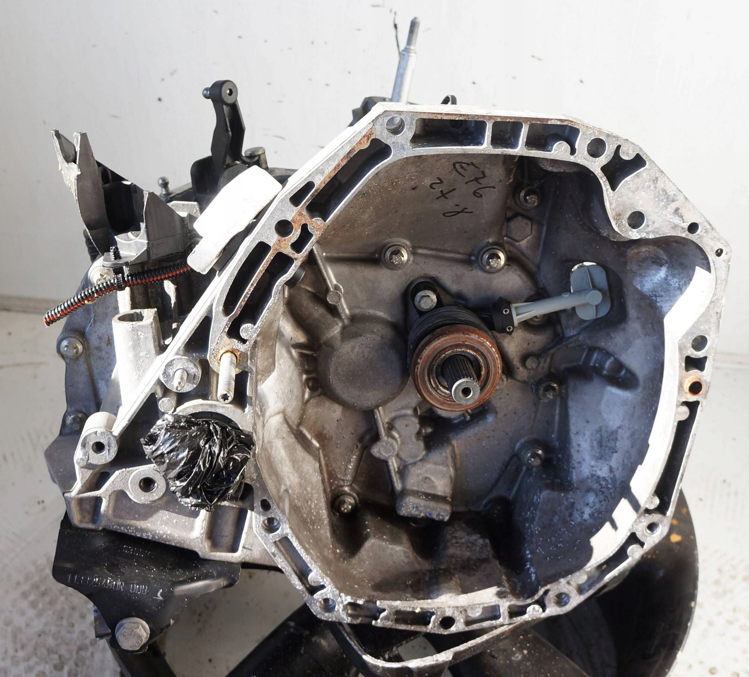 SKRZYNIA BIEGÓW RENAULT CLIO CAPTUR 1.5 DCI JR5332