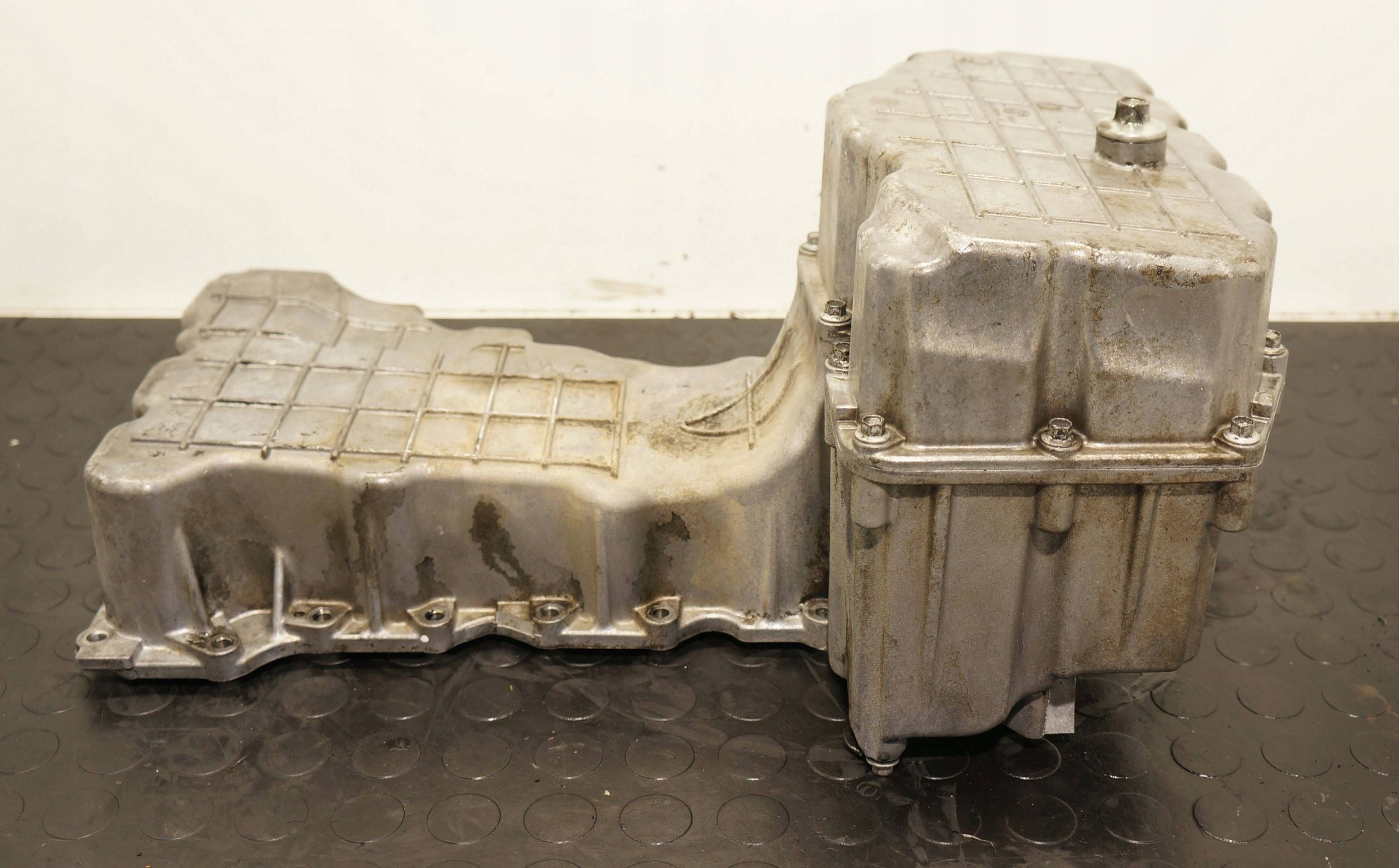 MISKA OLEJOWA JEEP GRAND CHEROKEE WK2 3.0 CRD 2113F 2112F