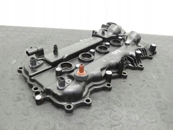 18034584376-6968f411c476a POKRYWA ZAWORÓW TOYOTA AURIS COROLLA IQ YARIS 1,3 1NR 11201-47070