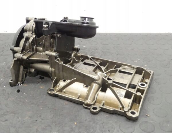POMPA OLEJU BMW 1 E87 3 E90 E92 5 E60 E61 X3 E83 2.0D N47 7798014