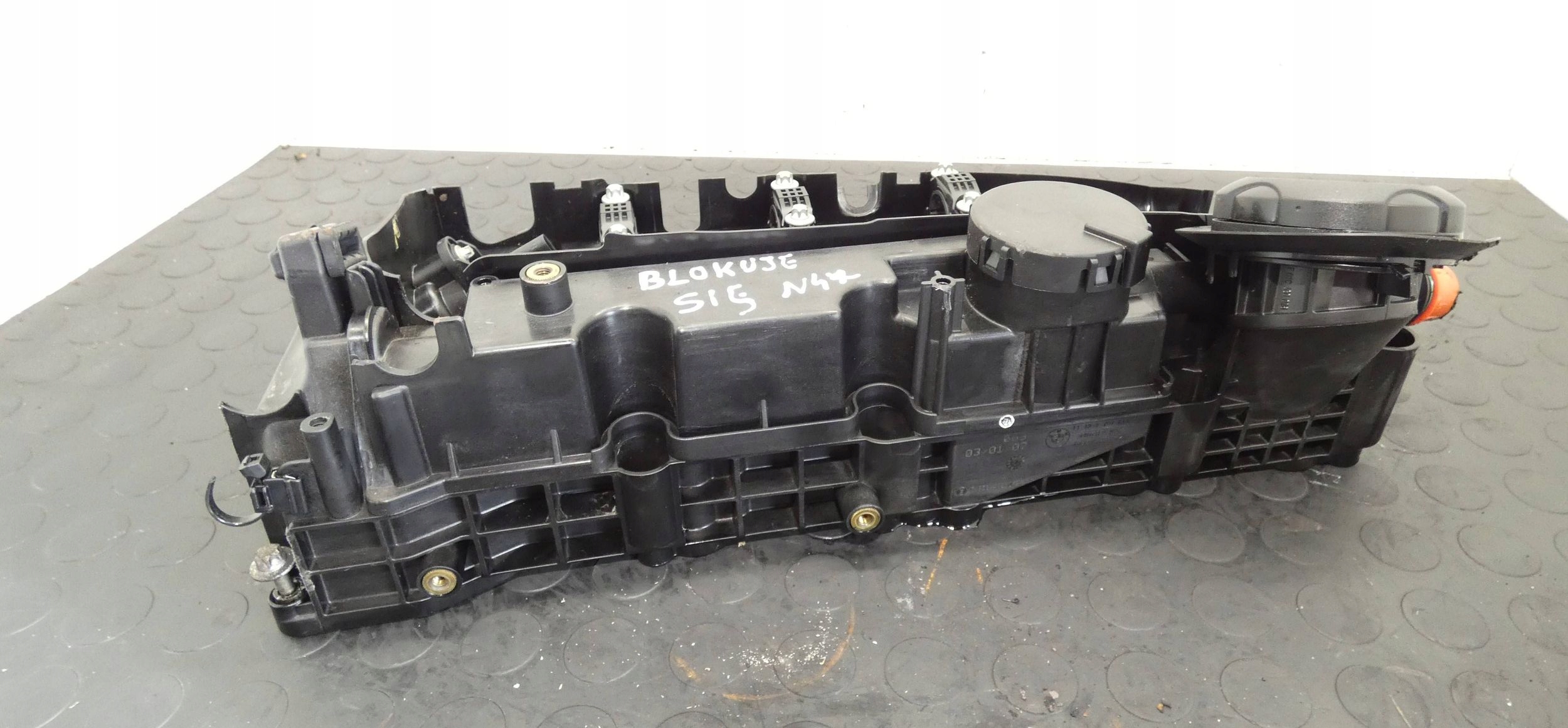 18034777360-6968f3d85080a POKRYWA ZAWORÓW BMW 1 E87 3 E90 E92 5 E60 E61 X3 E83 2.0D N47 0928402069