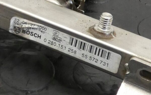 LISTWA WTRYSKOWA OPEL CORSA ASTRA INSIGNIA 1,416V 0280151258 55572731