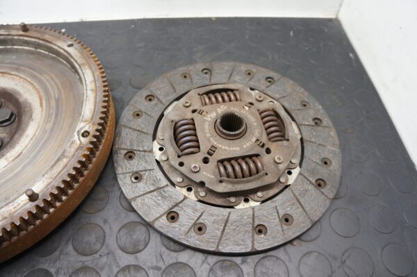 SPRZĘGŁO SZTYWNE VW GOLF TIGUAN A3 1,6 TDI 03L141032A