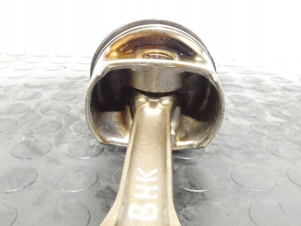 18038302262-6968f2fde06ed TŁOK AUDI Q7 PORSCHE CAYENNE VW TOUAREG 3.6 FSI 89L75