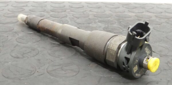 WTRYSKIWACZ WTRYSK RENAULT CLIO IV MEGANE III SCENIC 0445110652