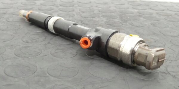 WTRYSKIWACZ WTRYSK TOYOTA AVENSIS RAV-4 2.2 D4D 23670-0G010