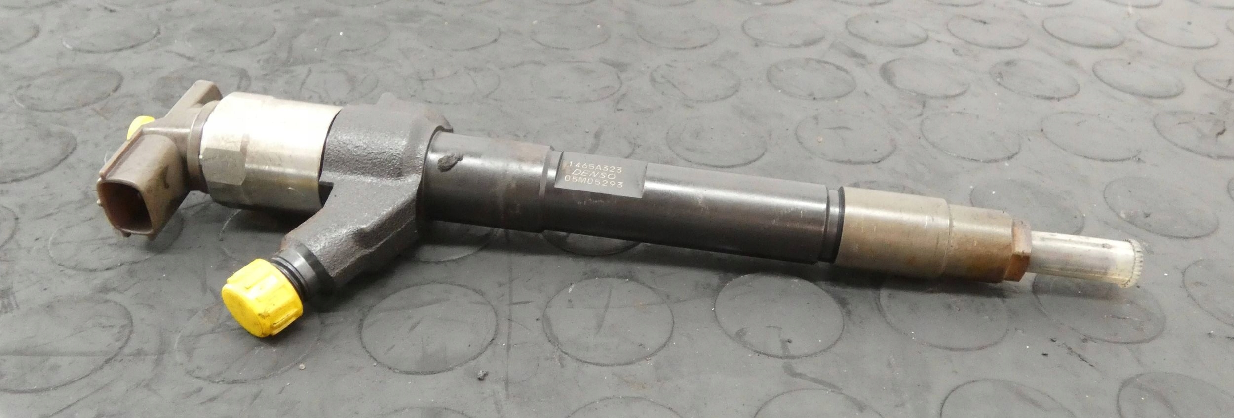 WTRYSKIWACZ WTRYSK TOYOTA AVENSIS RAV-4 LEXUS IS 2.2 D4D 236700R050