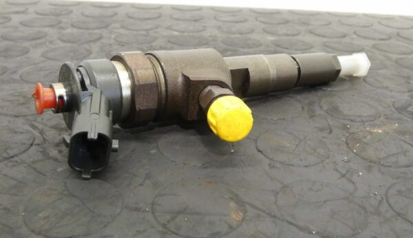 WTRYSKIWACZ WTRYSK PEUGEOT 206 307 1.4 HDI 0445110075 9641496180