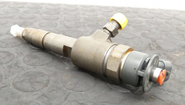 WTRYSKIWACZ WTRYSK CITROEN C4 PEUGEOT 208 1,6 E-HDI 0445110566