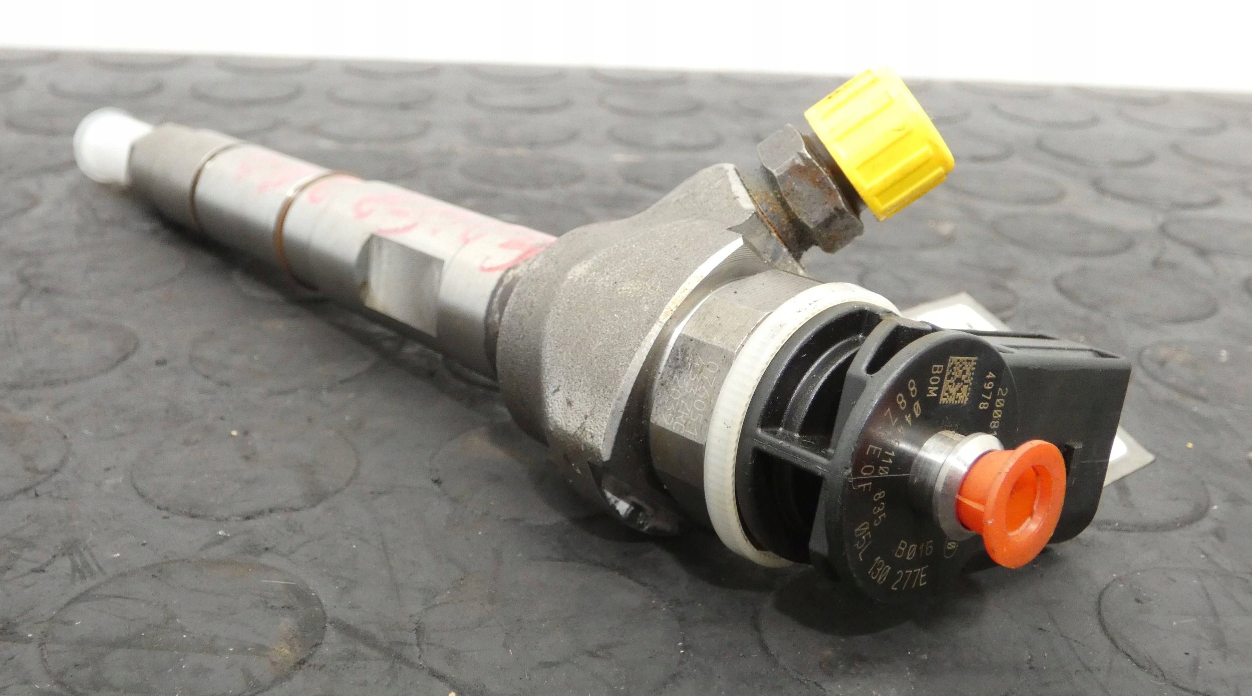 WTRYSKIWACZ WTRYSK VW TROC KODIAQ A5 8W 2,0 TDI 05L130277E