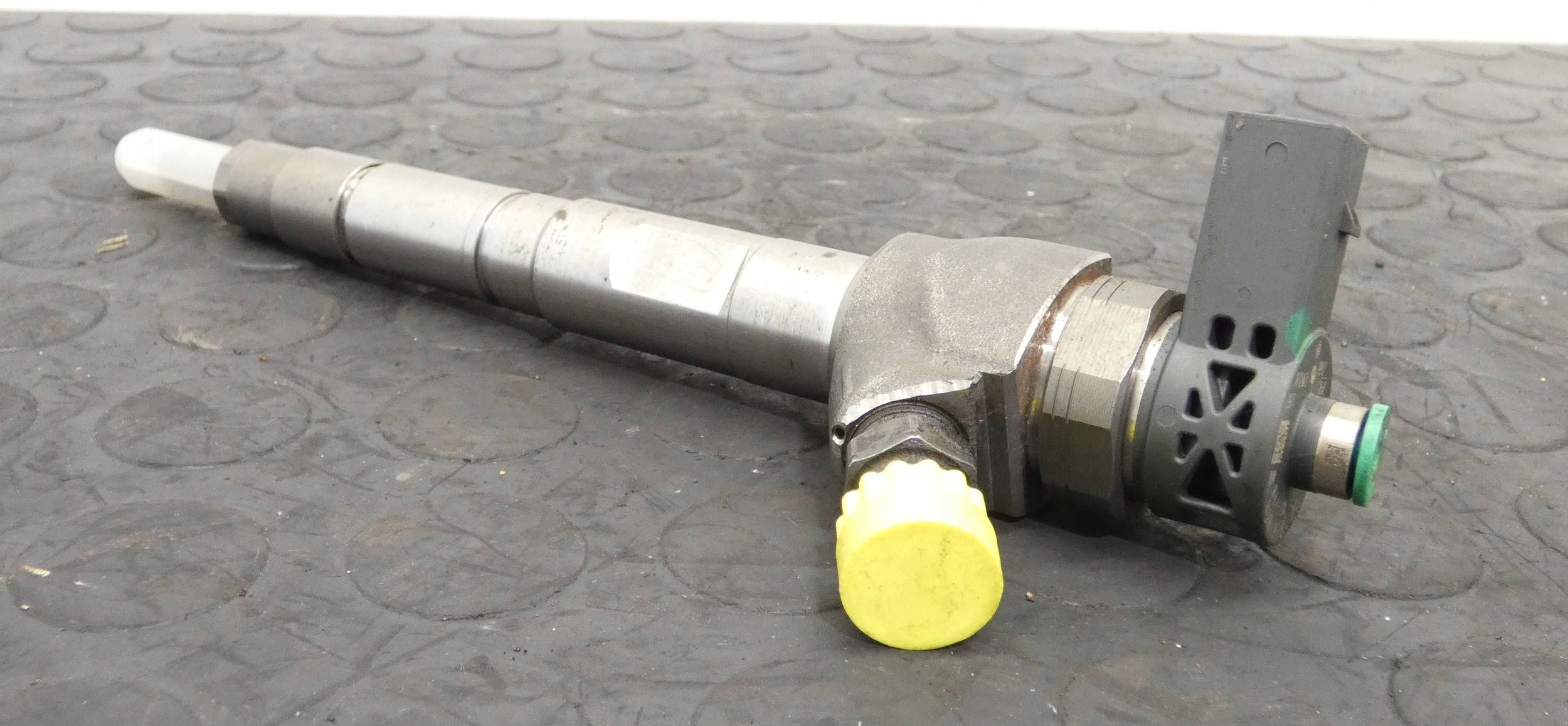 WTRYSKIWACZ WTRYSK AUDI A4 B9 A5 Q5 2.0TDI 0445110554 04L130277N