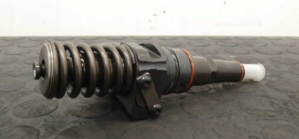 POMPOWTRYSK VW GOLF IV PASSAT A3 BORA 1,9 TDI 038130073AQ