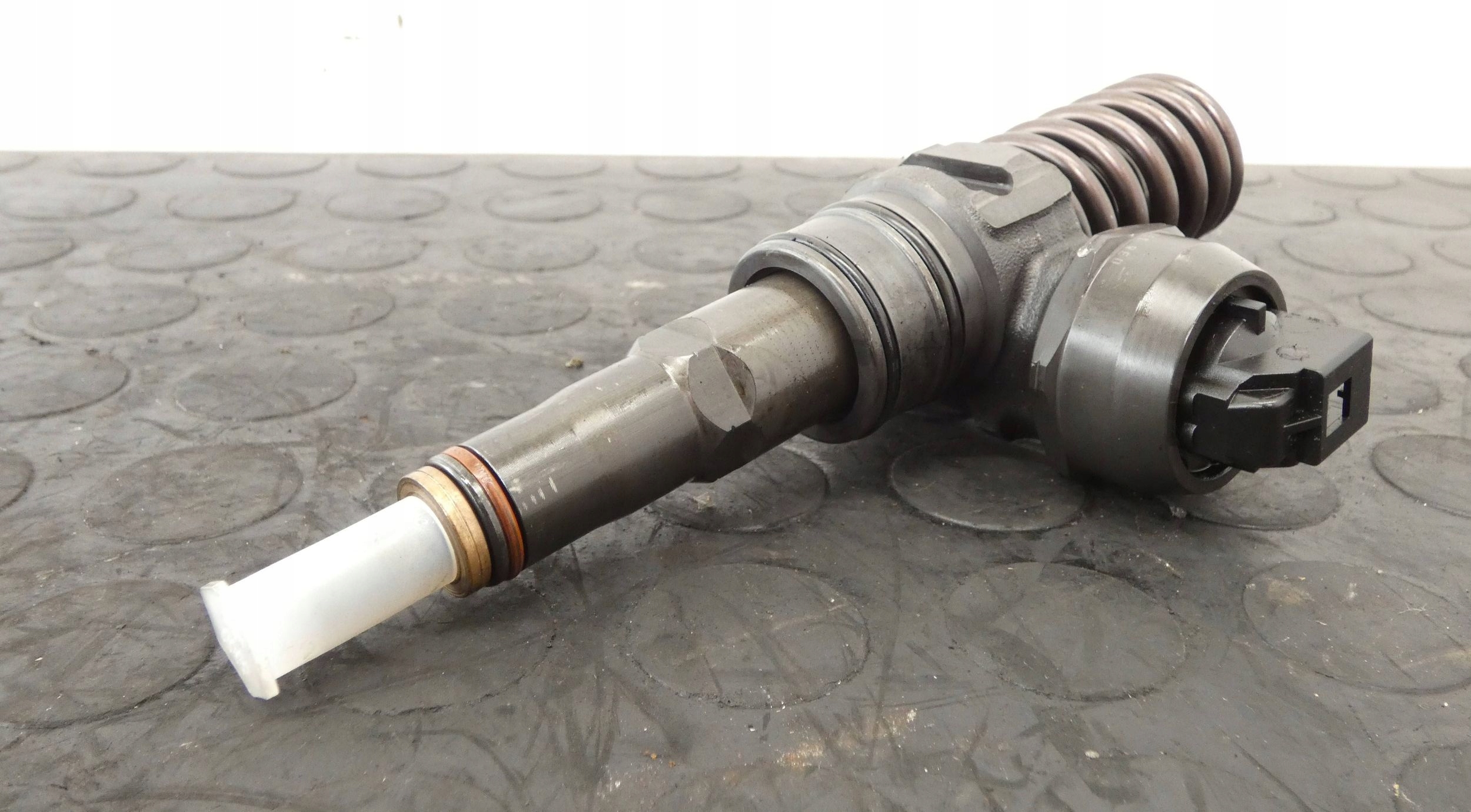 POMPOWTRYSK VW PASSAT GOLF SEAT LEON 1.9 TDI 038130079BX