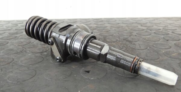 POMPOWTRYSK VV PASSAT SHARAN GOLF AUDI A4 A6 1.9 TDI 038130073AR